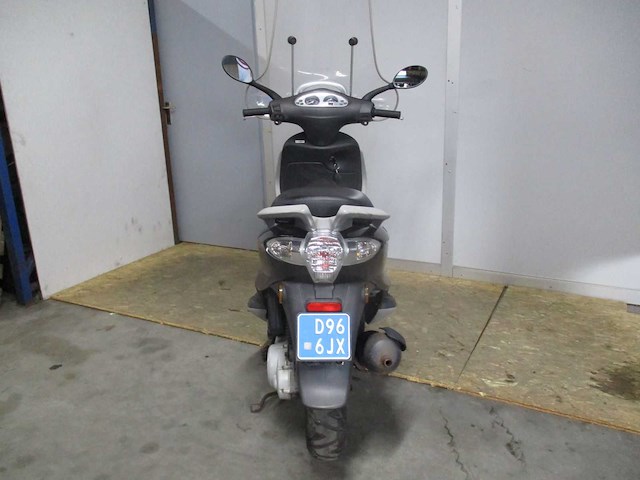 Piaggio - snorscooter - fly 4t - scooter - afbeelding 10 van  11