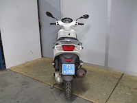 Piaggio - snorscooter - new fly 4t - scooter - afbeelding 8 van  8