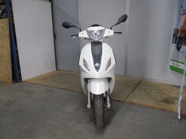 Piaggio - snorscooter - new fly 4t - scooter - afbeelding 5 van  11