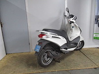 Piaggio - snorscooter - new fly 4t - scooter - afbeelding 9 van  11