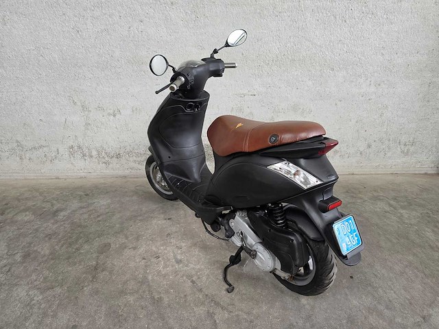 Piaggio - snorscooter - zip - 4t 25km uitvoering d014gf - afbeelding 6 van  7