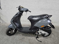 Piaggio - snorscooter - zip - 4t 25km uitvoering djd03r - afbeelding 1 van  7