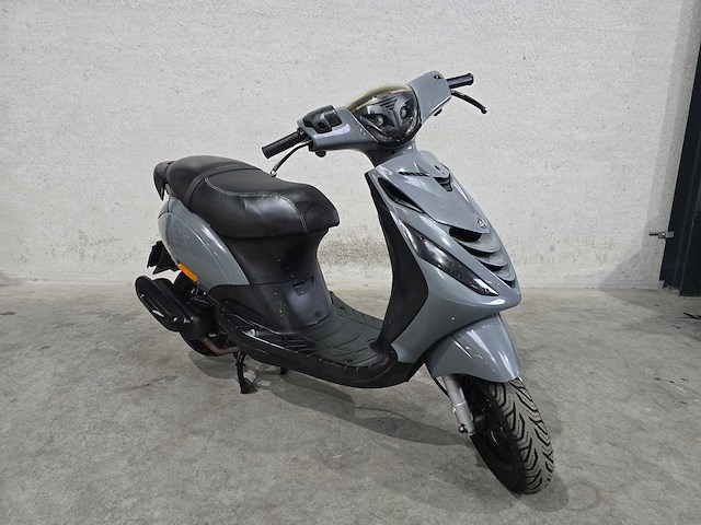 Piaggio - snorscooter - zip - 4t 25km uitvoering djd03r - afbeelding 4 van  7
