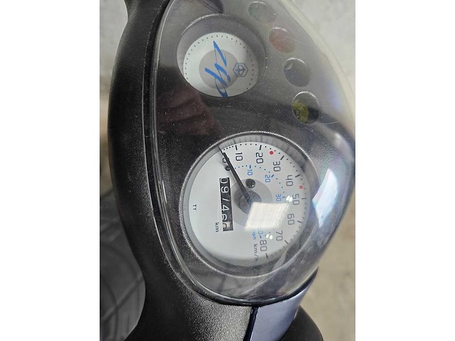 Piaggio - snorscooter - zip - 4t 25km uitvoering djv83p - afbeelding 7 van  7