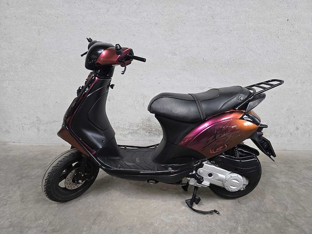 Piaggio - snorscooter - zip - 4t 25km uitvoering fhh53s - afbeelding 1 van  9