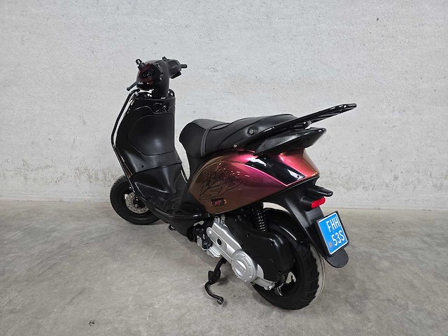 Piaggio - snorscooter - zip - 4t 25km uitvoering fhh53s - afbeelding 6 van  9