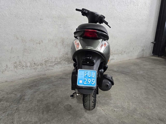 Piaggio - snorscooter - zip - 4t 25km uitvoering - afbeelding 7 van  8