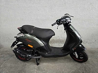 Piaggio - snorscooter - zip - 4t 25km uitvoering - afbeelding 2 van  8