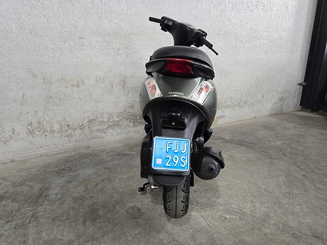 Piaggio - snorscooter - zip - 4t 25km uitvoering - afbeelding 7 van  8