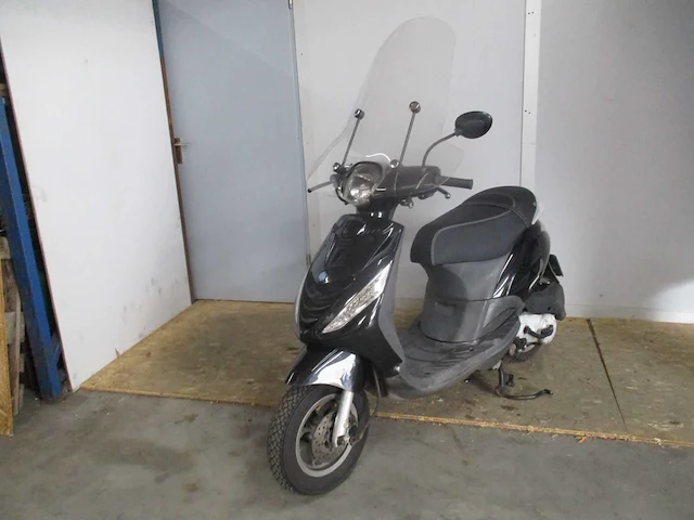 Piaggio - snorscooter - zip sp look - scooter - afbeelding 4 van  10