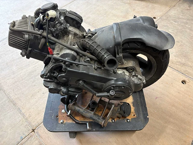 Piaggio - zip - motorblok - afbeelding 1 van  5