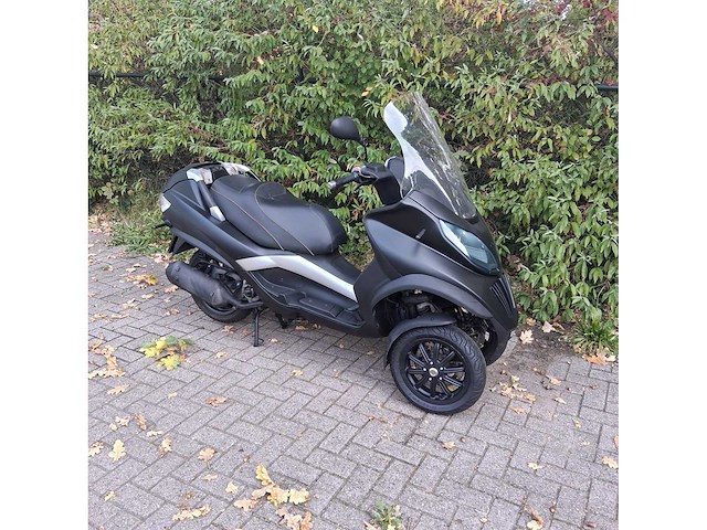 Piaggio 250 lt mp3 automaat, hrd-25-l - afbeelding 1 van  7