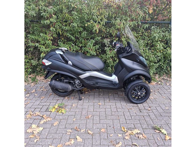 Piaggio 250 lt mp3 automaat, hrd-25-l - afbeelding 7 van  7