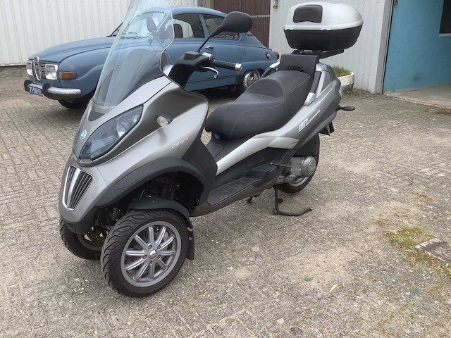Piaggio 250 lt mp3 motorfiets - afbeelding 1 van  10