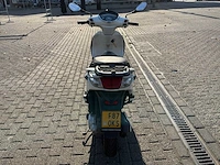 Piaggio bromscooter fly 4t scooter - afbeelding 23 van  28