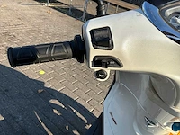 Piaggio bromscooter fly 4t scooter - afbeelding 17 van  28