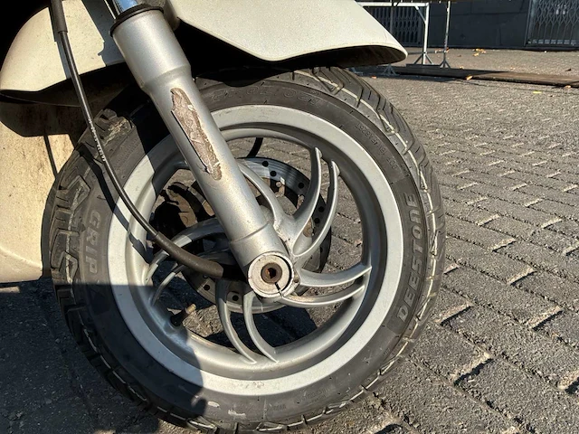Piaggio bromscooter fly 4t scooter - afbeelding 3 van  28