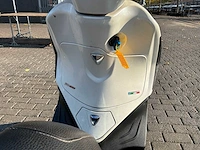 Piaggio bromscooter fly 4t scooter - afbeelding 10 van  28