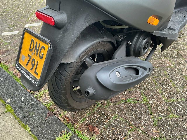 Piaggio bromscooter zip 4t sp scooter - afbeelding 6 van  26