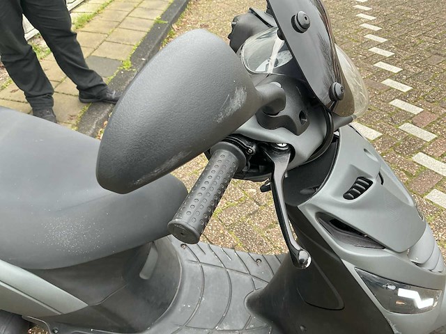 Piaggio bromscooter zip 4t sp scooter - afbeelding 15 van  26
