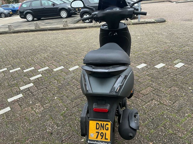 Piaggio bromscooter zip 4t sp scooter - afbeelding 21 van  26