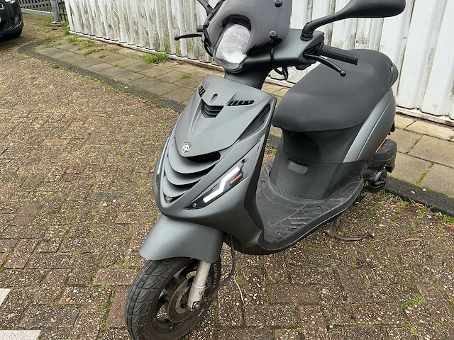 Piaggio bromscooter zip 4t sp scooter - afbeelding 26 van  26