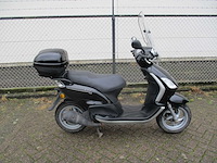 Piaggio fly 125 - motorscooter - motorfiets - afbeelding 8 van  11