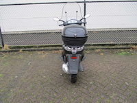 Piaggio fly 125 - motorscooter - motorfiets - afbeelding 10 van  11