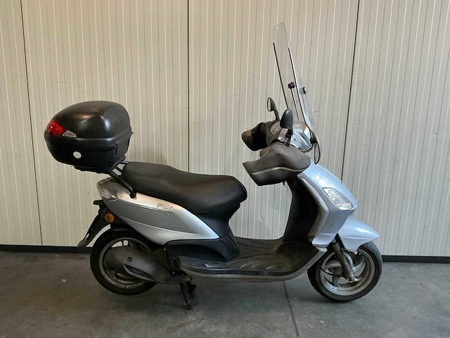 Piaggio fly 125 motorcycle - afbeelding 7 van  8