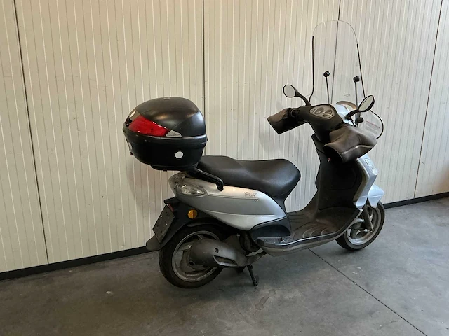 Piaggio fly 125 motorcycle - afbeelding 5 van  8