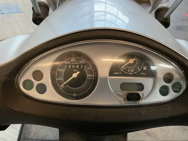 Piaggio fly 125 motorcycle - afbeelding 6 van  8