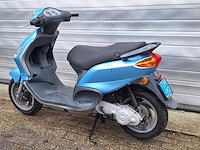 Piaggio fly 25 km snorscooter 2takt - afbeelding 3 van  7