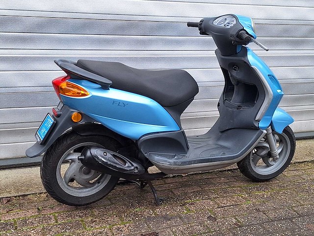 Piaggio fly 25 km snorscooter 2takt - afbeelding 5 van  7