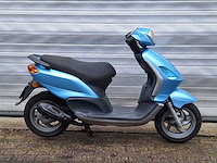 Piaggio fly 25 km snorscooter 2takt - afbeelding 6 van  7