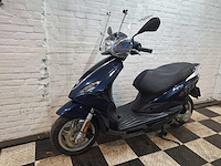 Piaggio fly 25 km snorscooter 4takt - afbeelding 2 van  7