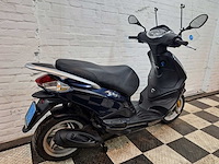 Piaggio fly 25 km snorscooter 4takt - afbeelding 5 van  7