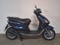 Piaggio fly 25 km snorscooter 4takt - afbeelding 5 van  7