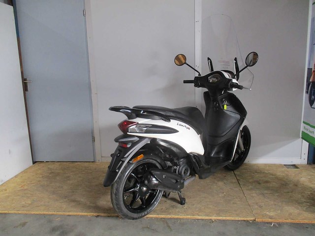 Piaggio liberty s e5 - bromscooter - injectie - scooter - afbeelding 5 van  6