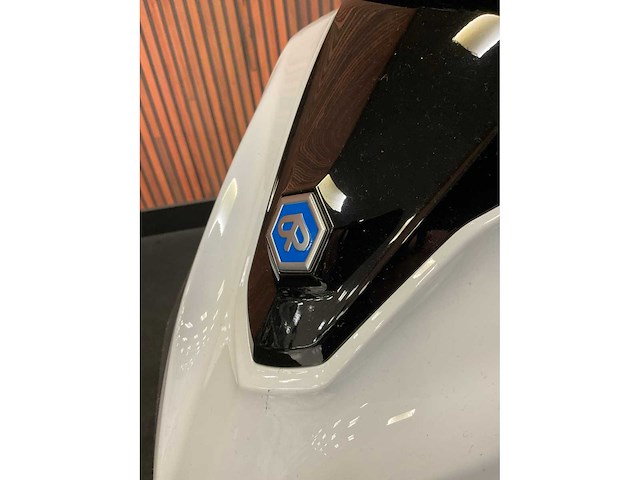 Piaggio model “1” e-scooter fjt-13-j - afbeelding 6 van  28