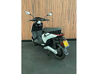 Piaggio model “1” e-scooter fjt-13-j - afbeelding 9 van  28