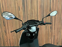 Piaggio model “1” e-scooter fjt-13-j - afbeelding 13 van  28