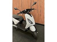 Piaggio model “1” e-scooter fjt-13-j - afbeelding 21 van  28