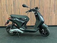 Piaggio model “1” e-scooter flj-15-p - afbeelding 1 van  30