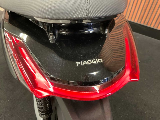 Piaggio model “1” e-scooter flj-15-p - afbeelding 16 van  30