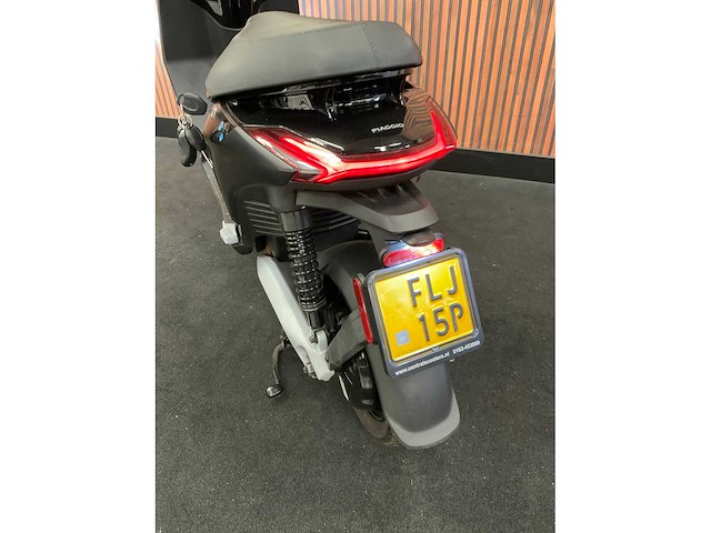 Piaggio model “1” e-scooter flj-15-p - afbeelding 17 van  30