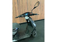 Piaggio model “1” e-scooter flj-15-p - afbeelding 22 van  30