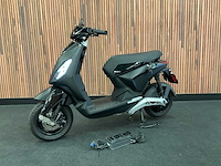 Piaggio model “1” e-scooter flj-15-p - afbeelding 12 van  30