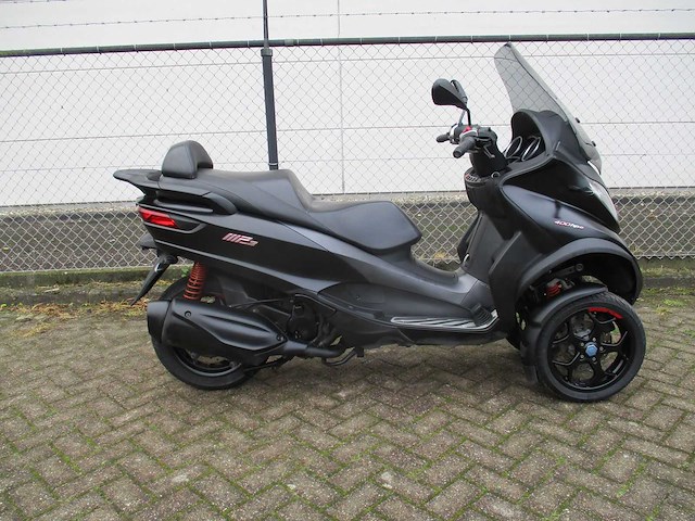 Piaggio mp3 - driewieler motorscooter - 400 hpe - motorfiets - afbeelding 11 van  13