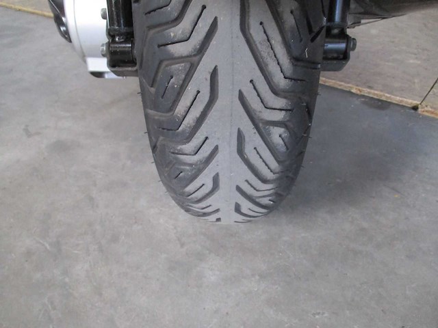 Piaggio mp3 - driewieler motorscooter - sport 500 abs/asr - motorcycle - afbeelding 1 van  6