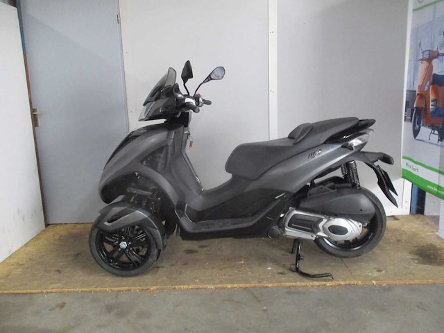 Piaggio mp3 - driewieler motorscooter - yourban 300ie - motorcycle - afbeelding 1 van  16